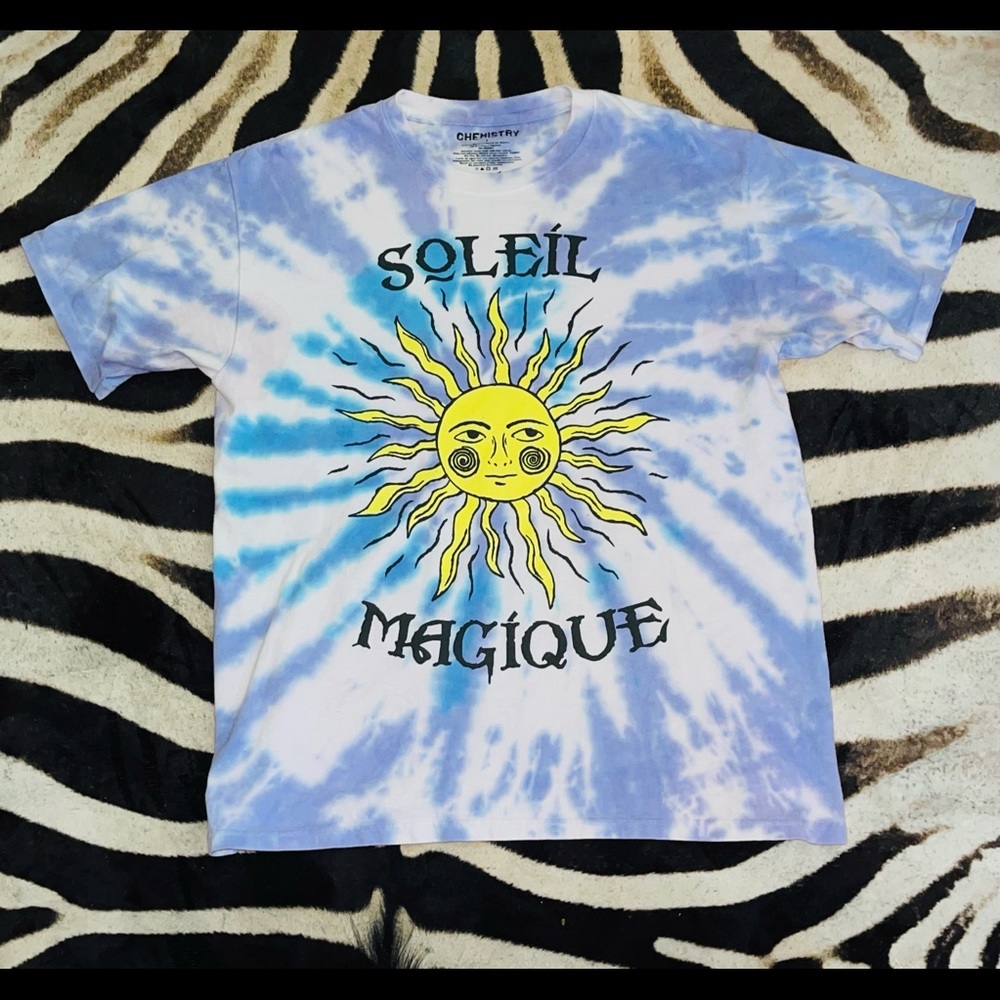 CHEMISTRY TEE